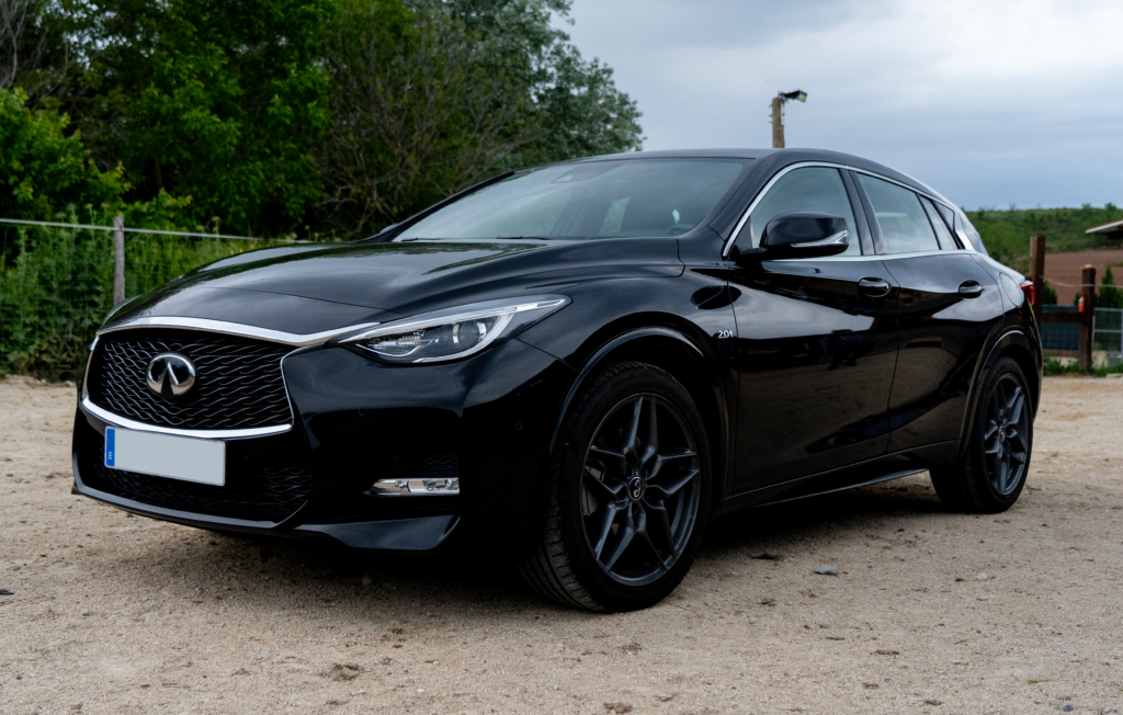 Infiniti Q30 Sport 2.0t - El Compacto Premium de 211 CV